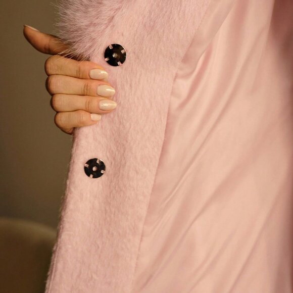 Pink Elegant Women's Contrast Fuzzy Trim Long Coat - Picture 8 of 8